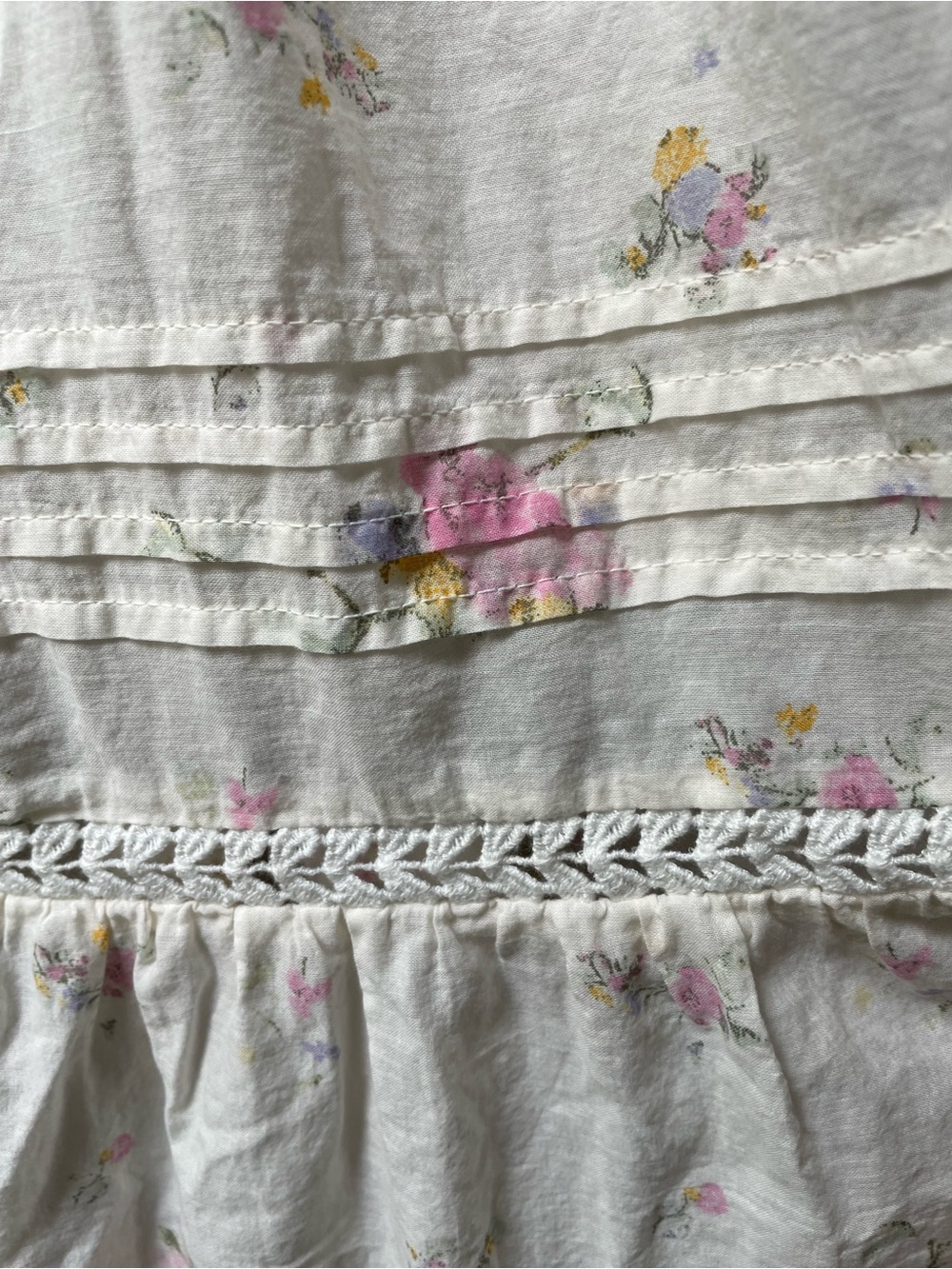 Universal Thread White Pink Floral Dress w/ pleats, eyelet & lace detailing - Picture 7 of 9